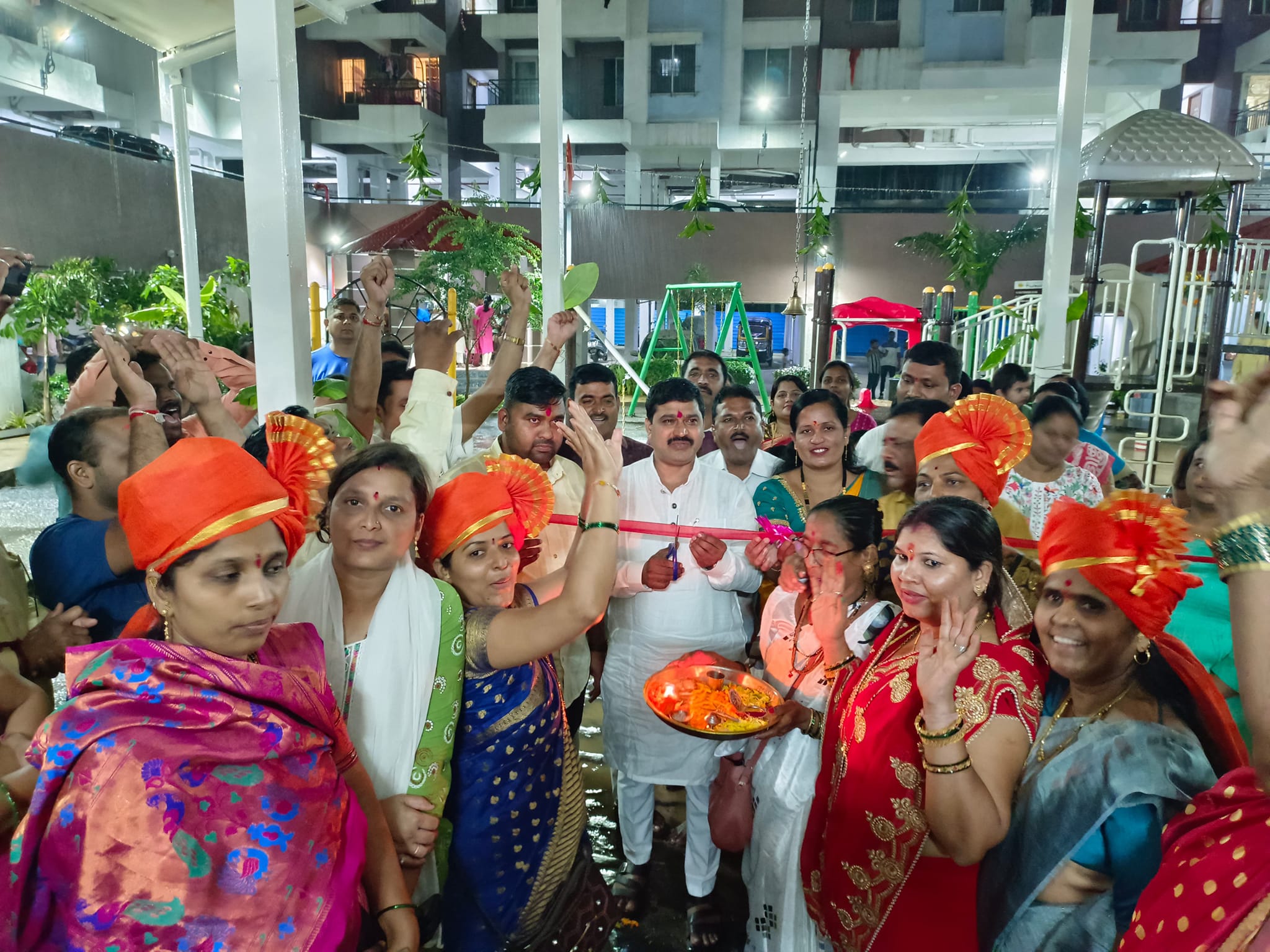 श्री साईबाबा मंदिराच्या भव्य सभामंडपाचा उद्घाटन सोहळा संपन्न